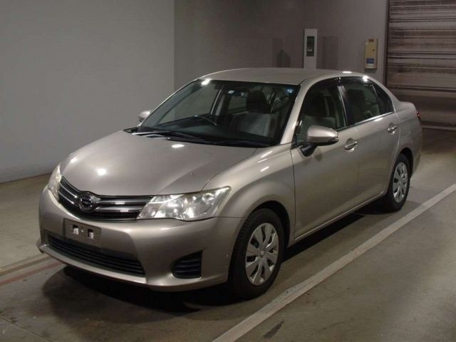 2442 Toyota Corolla axio NZE161 2013 г. (TAA Chubu)